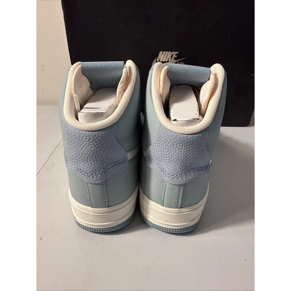 [DQ9325-300] Womens Nike Air Force 1 High Sculpt (W) Size 6